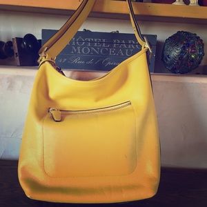 COACH LEATHER PURSE